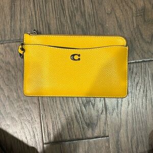 Coach L zip wristlet/wallet